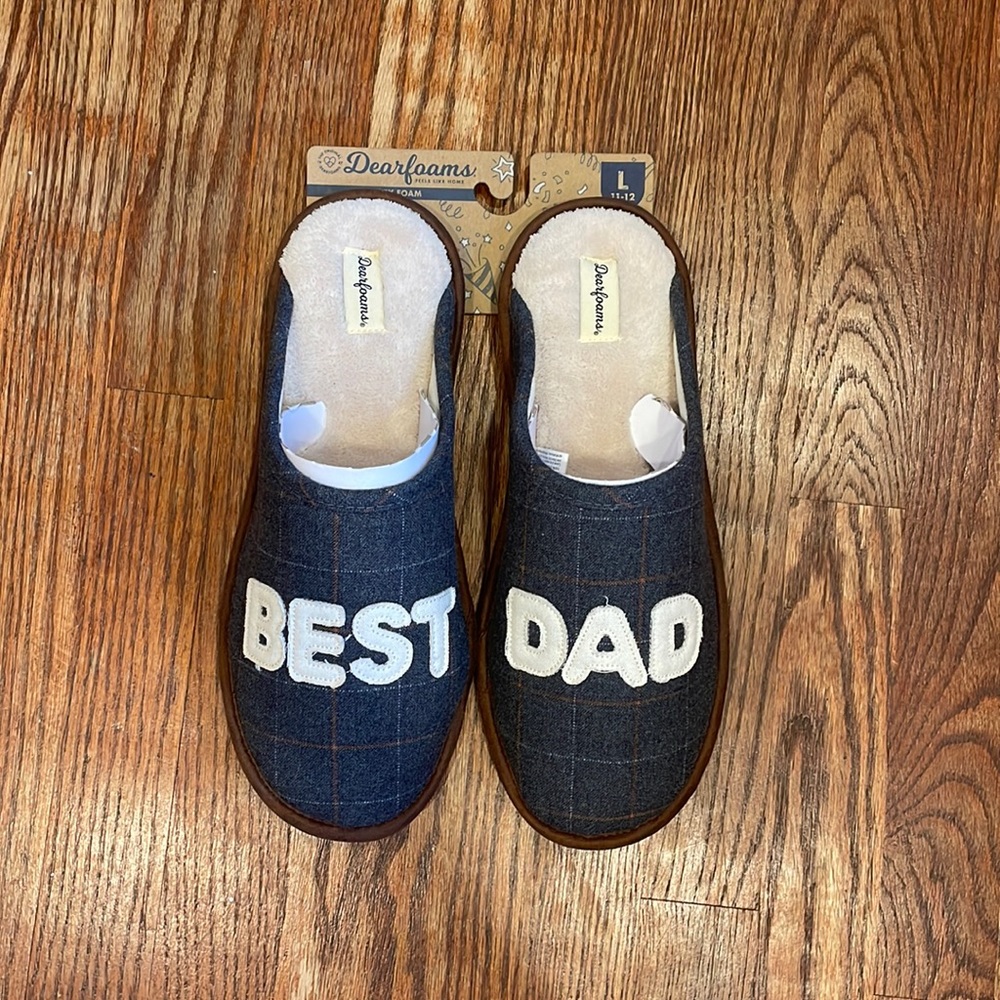 Dearfoams memory foam “Best Dad” slippers